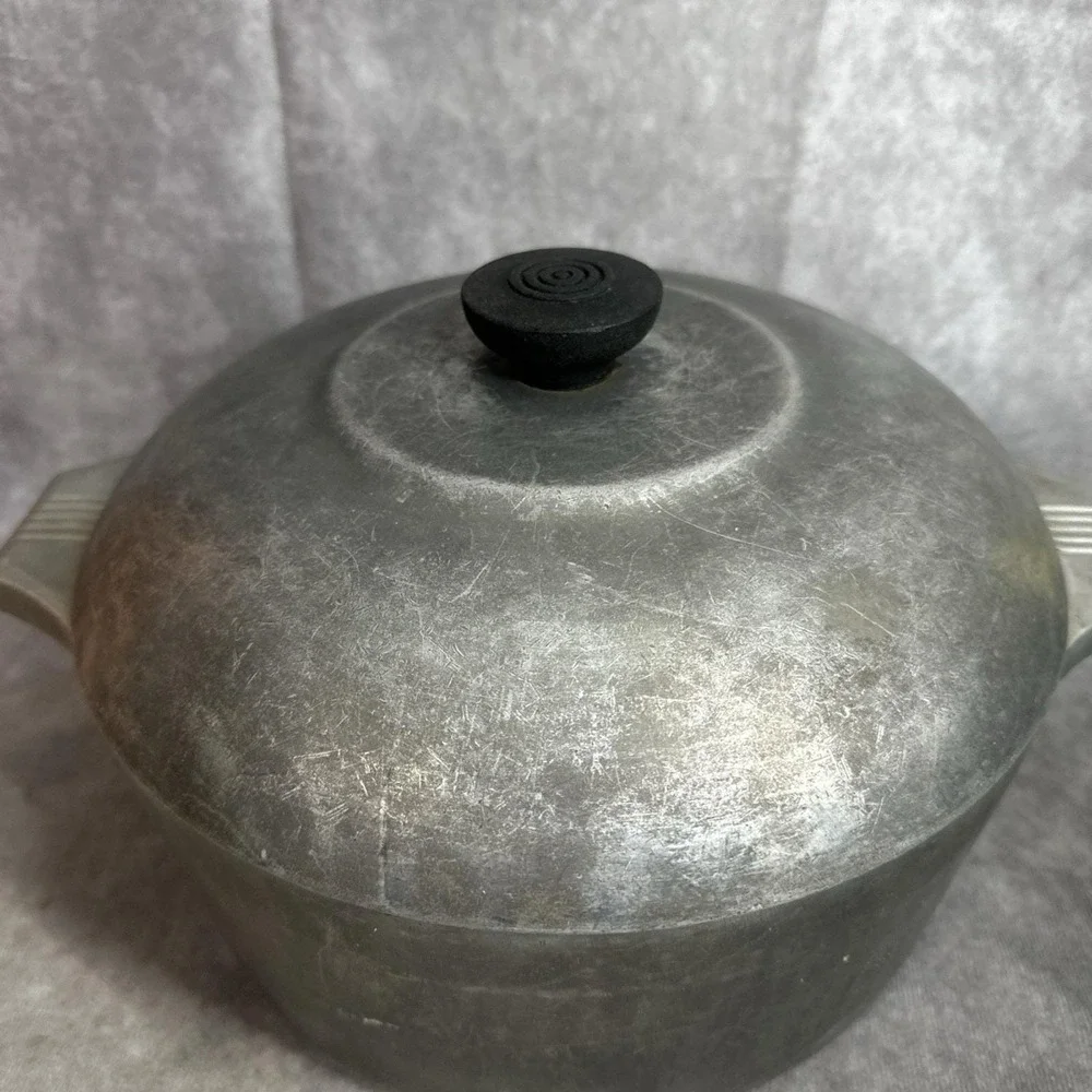 Wagnerware Magnalite 5 qt. Dutch Oven Stock Pot w/ Lid & Trivet 4248-p Vintage